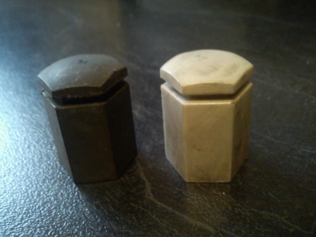 Calibra Wheel Nut Covers.jpg